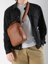 Leather Flandres Crossbody Bag Etrier Brown flandres EFLA732M-vue-porte