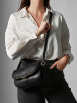 Small Leather Tradition Crossbody Bag Etrier Black tradition ETRA059S-vue-porte